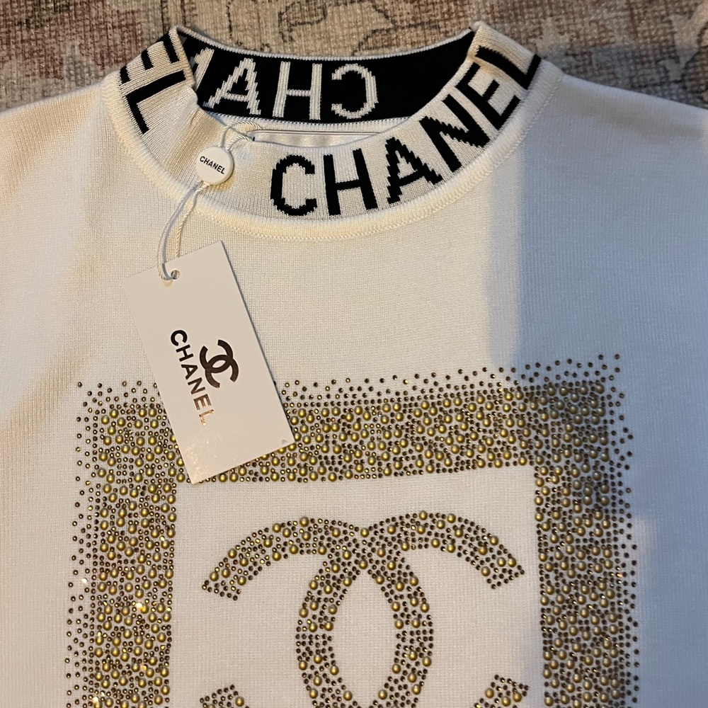 Chanel Brand New With Tags White Sweater - Picture 2 of 6